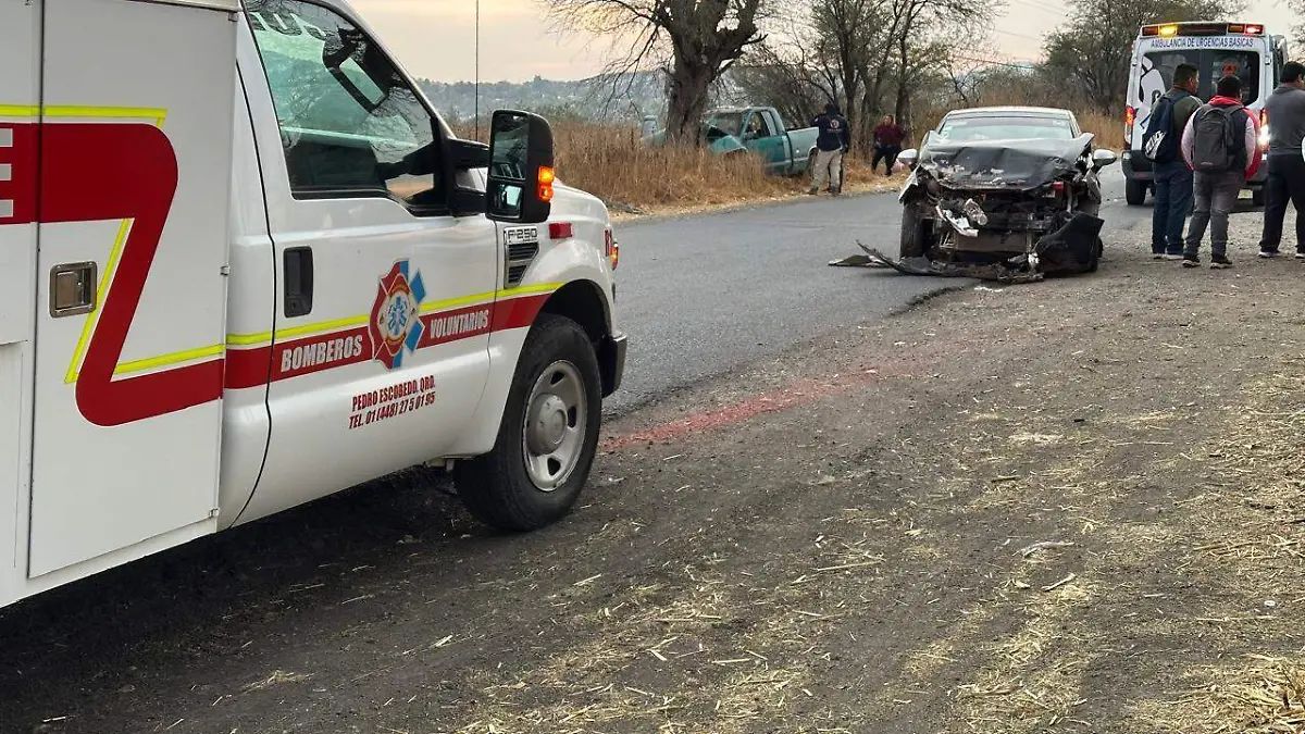 SJR POLI EL CARRO QUEDO DESTROZADO